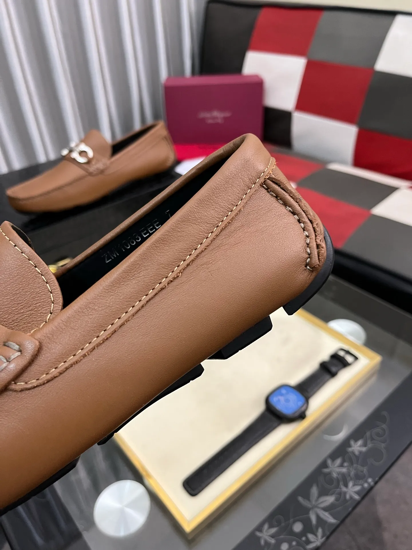 Men's shoes 💰560⌚️⌚️ Ferragamo [Ferragamo] new high-end quality framed shoes. The style is luxurious and elegant, with equal emphasis on practicality and style. We pay special attention to quality and details. The shoe last leather, workmanship and comfort are not inferior! Material: Imported first-layer soft cowhide leather upper ➕Genuine leather lining, code number: 38-446️⃣colors available